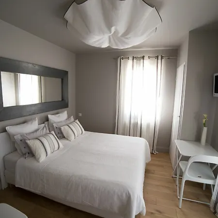 D'hotes Arima